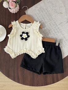 SHEIN Baby Girls' Light Green Ruffle Bow Vest Top Paired With Apricot Casual Shorts, Cute Outfit For Daily, Vacation, Commute - Black and White - View 1