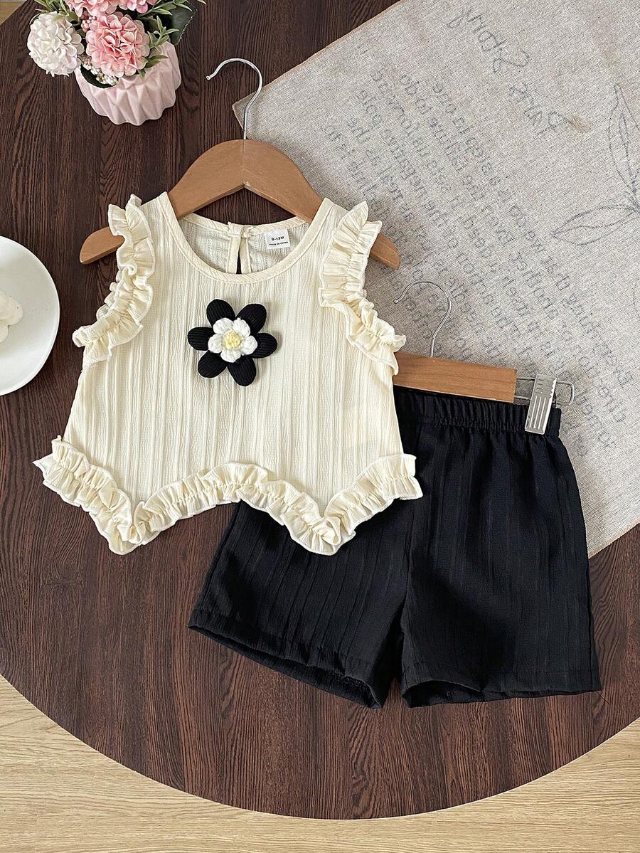 SHEIN Baby Girls' Light Green Ruffle Bow Vest Top Paired With Apricot Casual Shorts, Cute Outfit For Daily, Vacation, Commute - Black and White - View 1