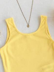 SHEIN Tween Girl Solid Yellow Tank Top With Flower Printed Paper Bag Shorts 2-Piece Set, Summer Outfit, Vacation Beach Outfit - Yellow - View 5