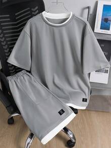 SHEIN 儿童两件套青少年男童字母拼接细节二合一灰色T恤和短裤，舒适面料，时尚版型，春夏新品，适合多个季节和场合。 - 灰色 - 查看 3