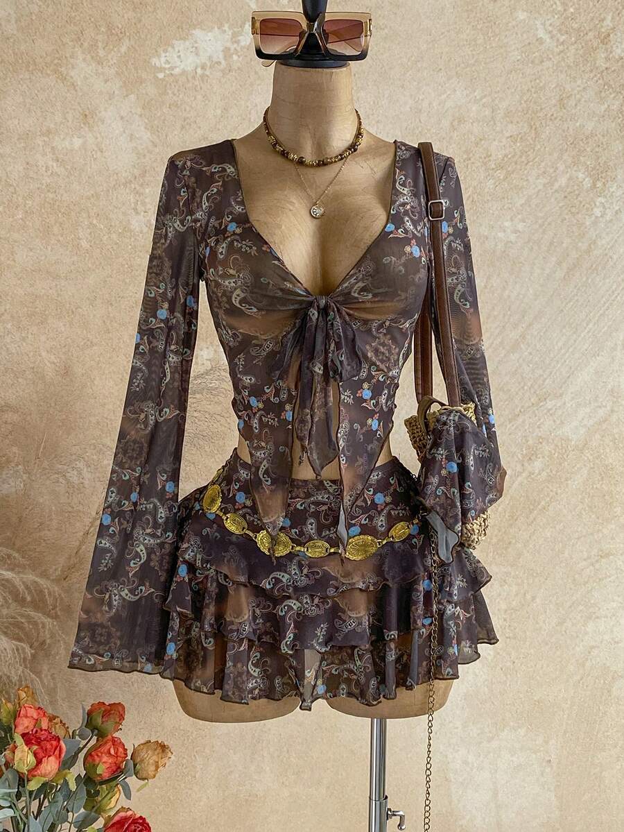 Soleia 女款復古花卉字母印花長袖前綁帶罩衫+迷你裙2件套,波西米亞風秋季度假,全棕色 - 彩色 - 查看 1