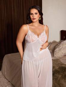 Slumberist Plus Size Lace Mesh Pajama Set, V-Neck Sexy Lace Camisole + Wide Leg Pants With 3D Floral Trim, Sexy Romantic Bridal Honeymoon Sleepwear - White - View 4