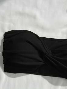 Swim Basics Atasan Baju Renang Model Bandeau Polos untuk Liburan Pantai, Warna Hitam, Musim Panas, Model Sopan - Hitam - View 4