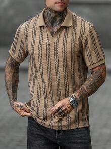 Manfinity CasualCool 男士V领针织竖条纹提花Polo衫，休闲日常穿着，送给丈夫/男友的礼物 - 卡其色 - 查看 4
