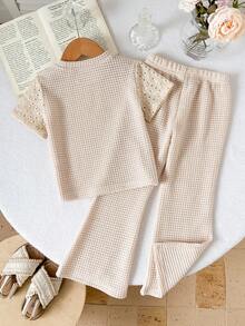 Cozy Pixies Bộ 2 món áo sát nách dệt kim phối patchwork & quần dài rộng phong cách casual cho bé gái - Màu be - Xem 2