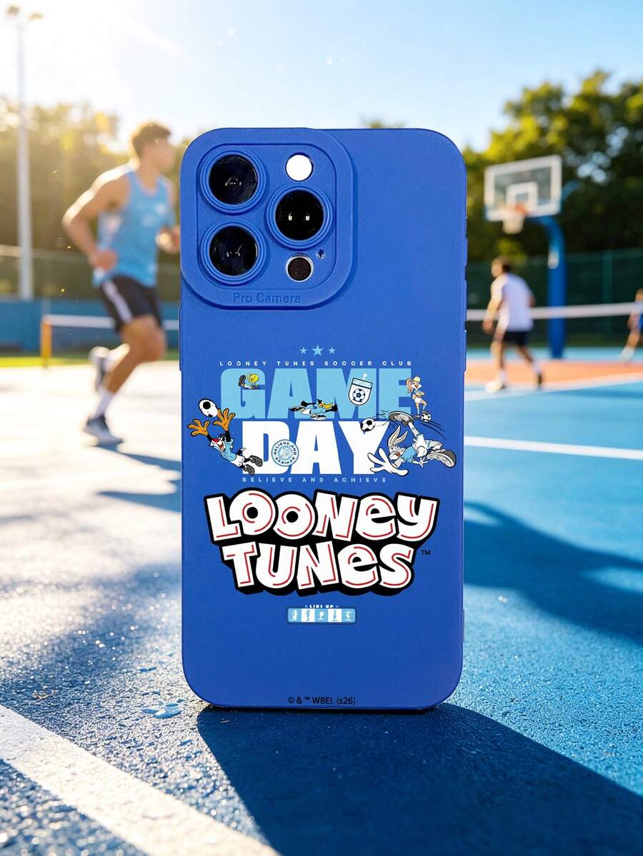LOONEY TUNES X SHEIN 1个乐一通“比赛日”足球俱乐部主题手机壳，深蓝色底，印有经典卡通人物和醒目字母，全包防震保护壳，兼容iPhone和Galaxy手机，兼容iPhone 11/13/14/15/16/17 Promax和Galaxy S25 Ultra，卡通运动手机配件，快速发货 - 藍色 - 查看 1