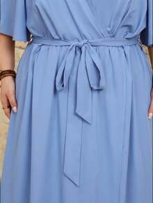 SHEIN CURVE+ Curve 尺码 US22 音乐节、海滨度假、波西米亚风女士夏季休闲度假风纯色露肩高开衩腰带连衣裙 - 淺藍色 - 查看 6