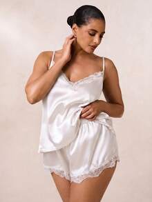 SHEIN BAE CURVE 蕾丝边缎面吊带背心和短裤睡衣套装/睡衣套装白色套装 - 白色 - 查看 5