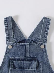 Genkimix Kids 女嬰牛仔吊帶褲與連身褲，夏季新品，時尚休閒風，中藍色復古水洗牛仔，前口袋，喇叭褲腳，粉色3D蝴蝶結裝飾，寬鬆直筒版型，柔軟舒適面料，適合日常、度假、音樂節、派對等場合，夏季假期女嬰牛仔吊帶短褲 - 中等水洗藍 - 查看 7