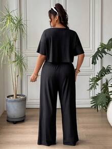 SHEIN EZwear 加大码夏季休闲字母贴布圆领短袖T恤和裤子两件套 - 黑色 - 查看 3