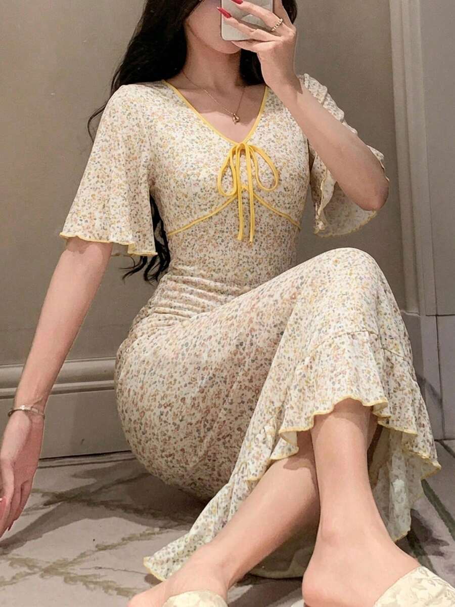 DAZY 浪漫碎花撞色滚边荷叶袖修身连衣裙,女士夏季睡衣 - 黃色 - 查看 1