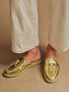 Rosivie Women's Fashion Casual Slip-On Loafers With Golden Lock Design - Gold - View 11