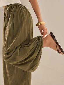 SHEIN PETITE 2026 Women's Spring/Summer Resort Collection: Elegant Olive Green Loose-Fit Bell-Bottom Pants. - Army Green - View 10