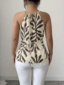 SHEIN Clasi Women's Elegant Leaf Print Halter Neck Tank Top,Beige Summer Boho Vacation Holiday Sleeveless Bow Tie Wood Bead Asymmetric Hem Criss-Cross Slim Top - Apricot - View 2