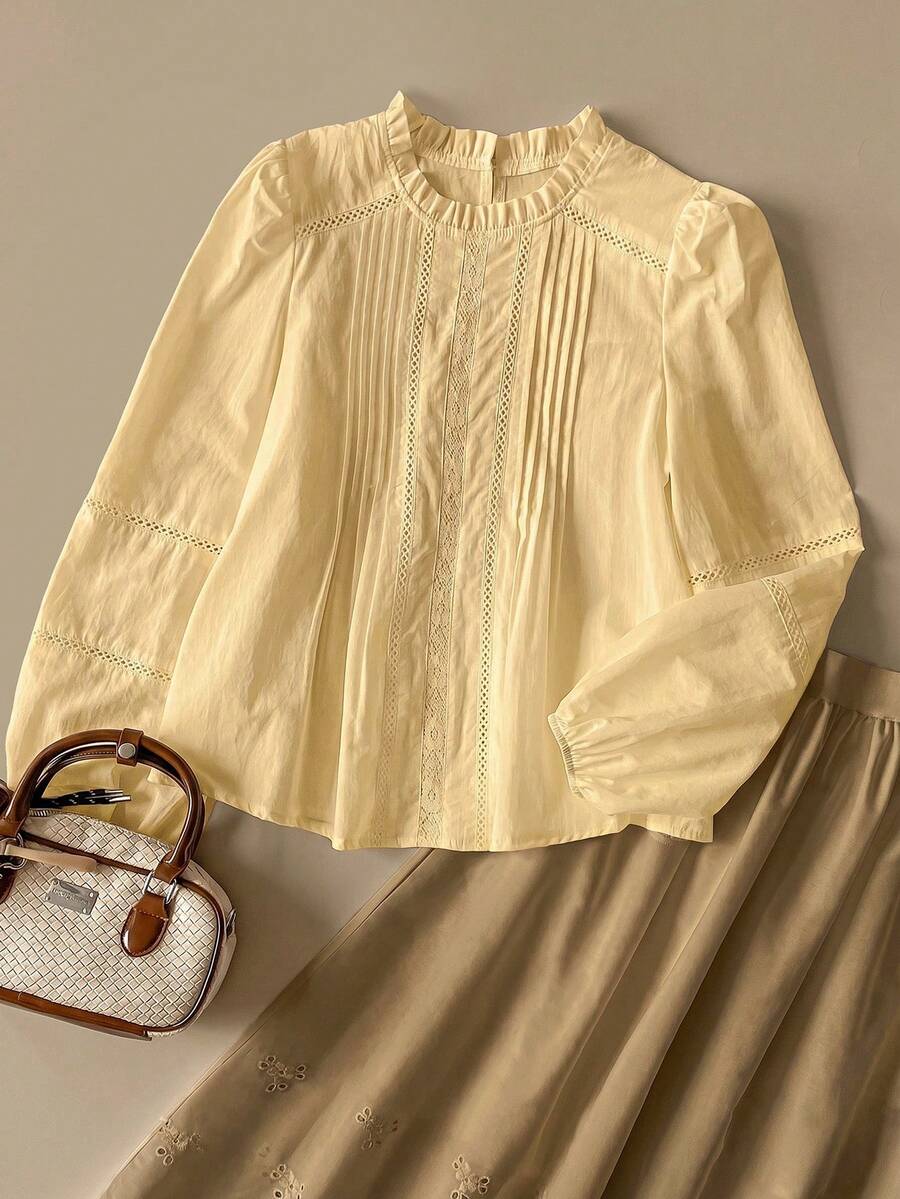 SHEIN Unity 淡黃色夏季優雅茶會圓領套頭上衣,飾有荷葉邊與蕾絲拼接設計,可愛甜美,適合辦公室與社交場合穿搭 - 黃色 - 查看 1