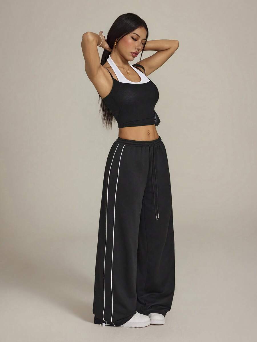 SHEIN PETITE 女士冬季街头风家居日常穿着外出运动休闲基本款条纹纹理装饰黑色低腰宽松运动裤 - 黑色 - 查看 1