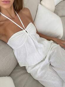CovetEZ Bộ đồ nữ màu trắng kiểu dáng thường ngày gồm áo tank top cổ yếm và quần dài. - trắng - Xem 4