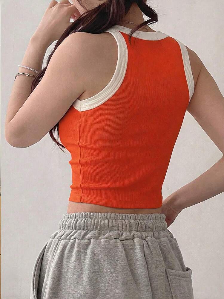 Women's Basic Contrast Color Cropped Fitted Sports Tank Top