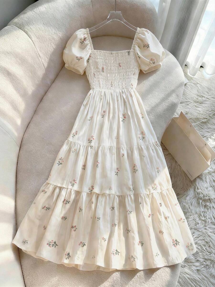 SHEIN Franclia 碎花胸部收腰荷叶边泡泡袖连衣裙,白色休闲连衣裙,女士度假连衣裙,度假装,沙滩装 - 白色 - 查看 1