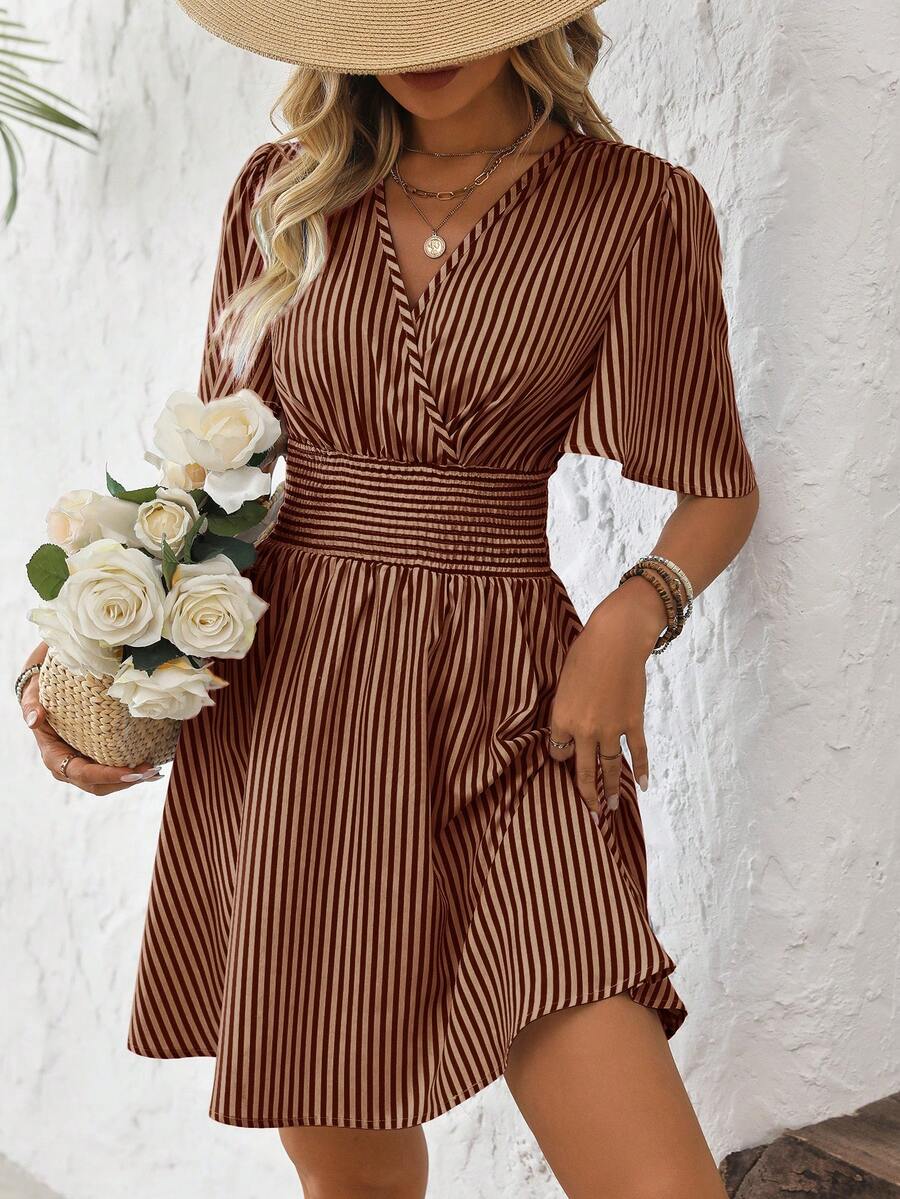 EMERY ROSE Đầm ngắn tay cổ chữ V in họa tiết kẻ sọc dành cho nữ - Cà phê nâu - Xem 1