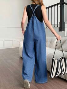 SHEIN 2025新款亚麻休闲度假纯色百搭连体裤，适合青少年女孩，春夏款，修身显瘦，宽松版型，侧边口袋，露背设计，高腰阔腿裤，适合夏季家庭出游、商务休闲场合。 - 中等水洗藍 - 查看 2