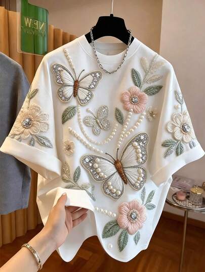 Franclia Plus Size Women Versatile Butterfly & Flower Graphic Round Neck Short Sleeve T-Shirt