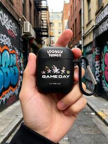 LOONEY TUNES X SHEIN 1pc Looney Tunes "Game Day" Soccer Team AirPods Case With Matte Black Finish, Featuring The Full Looney Tunes Soccer Team Graphic And "GAME DAY" Lettering, Complete With A Convenient Carabiner Hook. Full-Covered Shockproof Protection For Your Earbuds. Perfect Gift For Cartoon Lovers And Fans Of Looney Tunes. Compatible With AirPods 1/2/3/4/Pro/Pro 2/Pro 3, Earphone Accessories, , Quick Ship. - Black - View 4