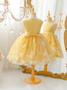 SHEIN Glamorique Kids 小女孩公主洋裝，花童禮服，生日派對婚禮節日正式洋裝，緞面布料，無袖，芥末黃，多層薄紗裙，後背繫帶蝴蝶結，夏季洋裝 - 芥末黃 - 查看 2