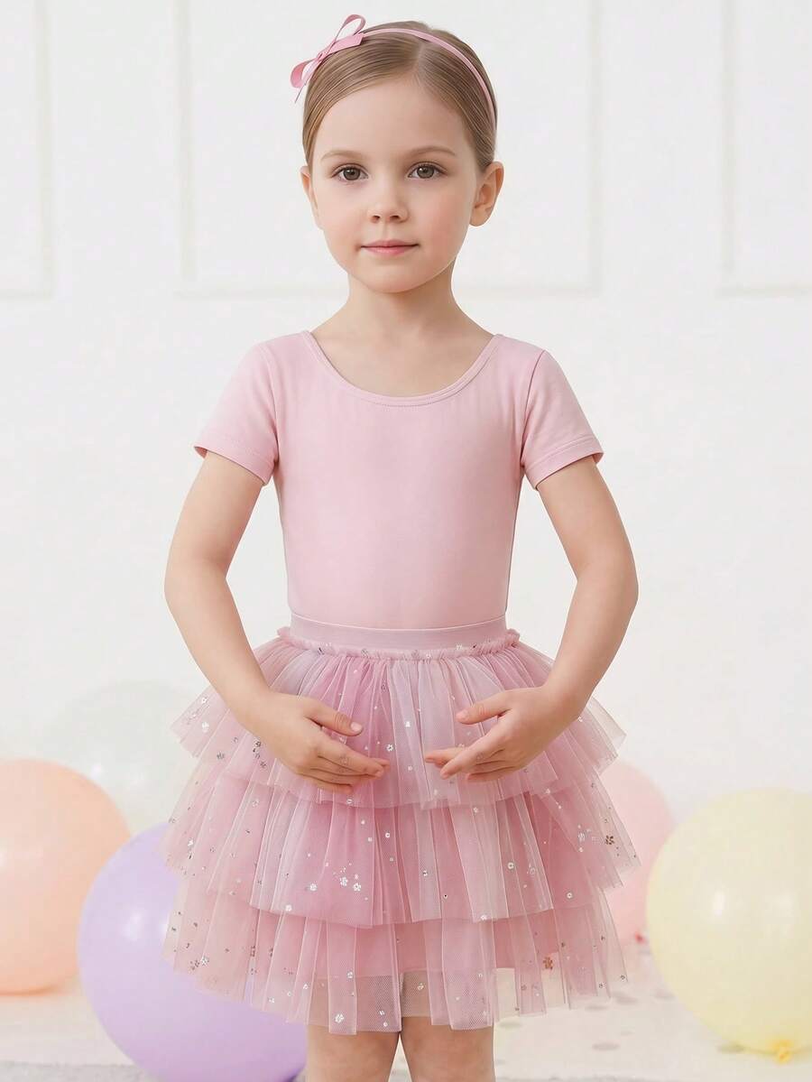 SHEIN Váy múa ba lê cổ điển bồng bềnh cho bé gái, thiết kế nhiều lớp vải tuyn mềm mại màu tím rực rỡ với cạp chun co giãn, chất liệu vải lưới thoải mái, kiểu dáng ngọt ngào như cổ tích, phù hợp cho tập múa ba lê, tiệc tùng và biểu diễn trên sân khấu, rất co giãn và nhẹ.