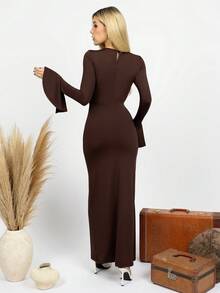 PRISCILA ESCOTO PRISCILA ESCOTO This New Elegant And Sexy Women's Party Knittedcoffee-Colored Round-Neck Long-Sleeved Dress Withflared Cuffs And Metal Decoration Features A Fittedwaist. Lt Is Suitable For Commuting, Christmas, NewYear, Street Style, French Romance, Casual, MiddleEastern Retro Style, Afternoon Tea Parties, Parties,Thanksgiving, Back-To-School Season, Autumn Andwinter - Coffee - View 3