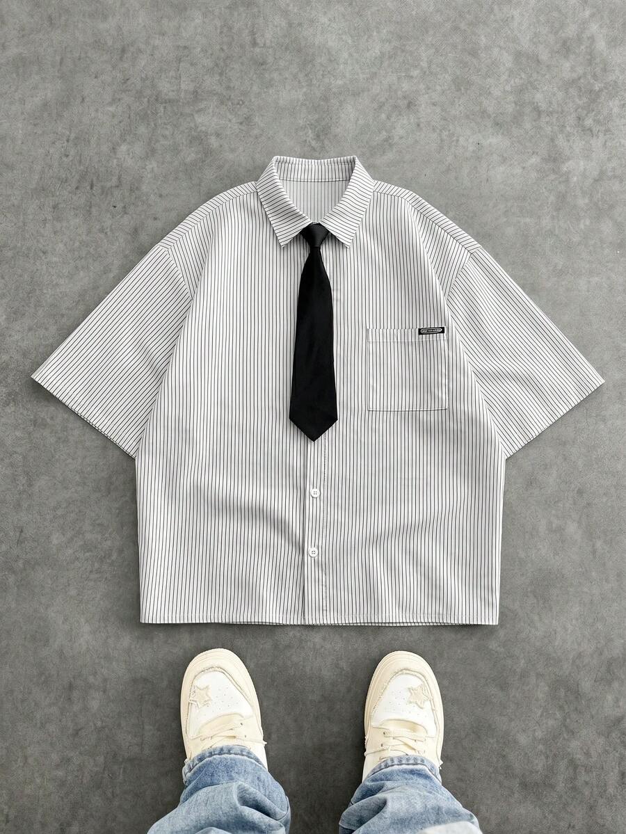 SWAVVY Camisa con corbata a rayas universitaria para hombres - Blanco - Ver 1