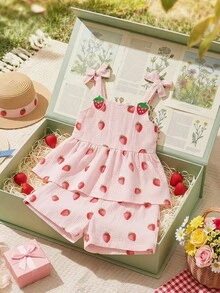 Souflis Souflis 2件套女婴幼儿/新生儿0-3岁休闲可爱草莓印花吊带背心和短裤套装，适合外出、上学、玩耍和其他场合，春夏款 - 彩色 - 查看 2