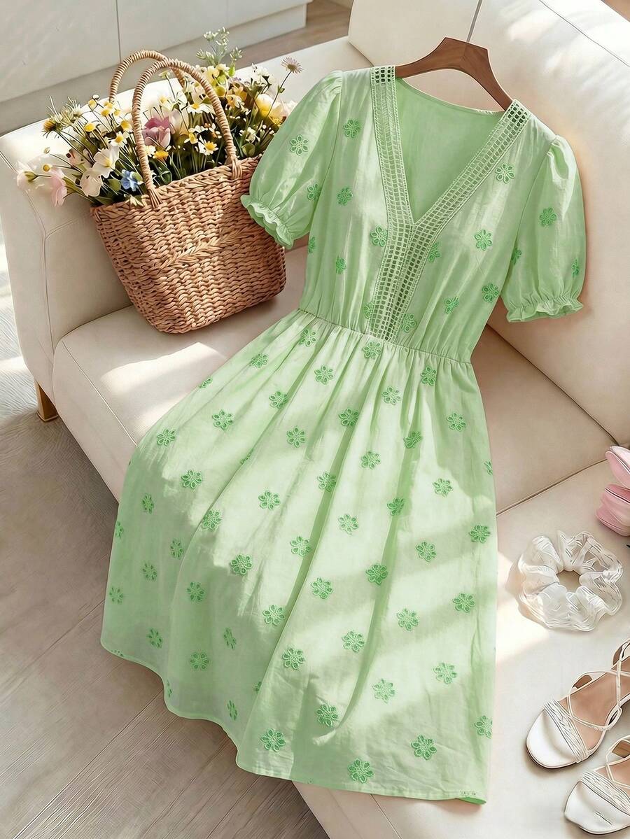 GlowEve 夏季休閒鏤空刺繡泡泡袖洋裝 - 綠色 - 查看 1