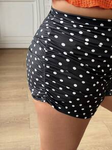 SHEIN EZwear 大码女式夏季休闲度假波点印花褶皱修身短裤 - 黑色 - 查看 10