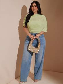 SHEIN BAE CURVE 这款大码女式法式象牙白不对称垂褶领褶裥网纱连体衣,完美契合春夏时节,尽显春日气息,散发精致迷人的魅力。其奢华复古的风格,使其成为春夏的理想之选。适合下午茶、休闲派对及其他各种场合。完美适用于夏季连体衣、春季连体衣、情人节连体衣、嘉年华服装、派对礼服或优雅派对连体衣。 - 杏色 - 查看 4