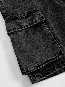 SHEIN 青少年男孩时尚休闲Y2K浅蓝色牛仔工装口袋宽松牛仔短裤，适合青少年男孩日常穿着，柔软舒适，是青少年男孩春夏返校季的理想选择。 - 黑色 - 查看 4