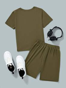 SHEIN Tween Boy Casual Comfortable Contrast Color Round Neck Short Sleeve Top And Solid Color Shorts 2-Piece Set - Army Green - View 2