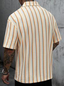 Manfinity Homme 时尚男士常规袖短袖 Polo 衫，纽扣前襟，波西米亚风图案；男士纯色针织半拉链网眼纹理短袖 Polo 衫；男士针织衫；男士钩针衬衫；男士复古衬衫；MerlaDesigns 男女通用多色衬衫；夏季衬衫；钩针格子衬衫；彩色格子钩针衬衫；男士钩针衬衫；彩虹衬衫。 - 彩色 - 查看 2