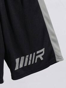 SHEIN 2件套青少年男童拼接运动纹理竖条纹图案短袖T恤和短裤套装 - 灰色 - 查看 5