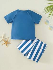 SHEIN Bộ đồ bơi ngắn tay màu xanh lá cây cho bé trai mùa hè, gồm 2 món, thích hợp cho bãi biển, hồ bơi và kỳ nghỉ. - Nhiều màu - Xem 2