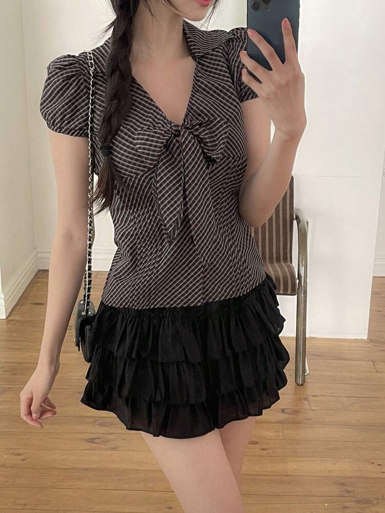 Women's Plaid Tie-Up Korean Style Petal Sleeve Blouse