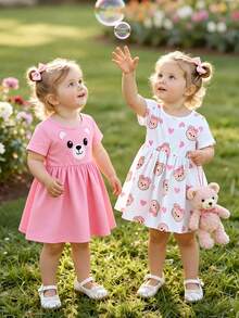 Playful Pals 女婴可爱小鸭小鸡印花短袖A字连衣裙两件套，适合春夏外出、拍照或日常休闲穿着 - 粉色 - 查看 2