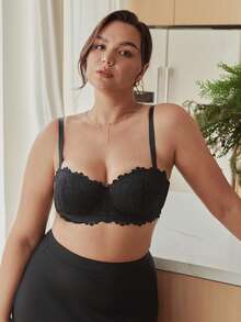 Slumbrini Plus Size Women's Black Lace Strapless Bra - Detachable Straps, Comfortable All Day Wear - Black - View 3