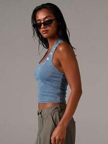 Athîral Denim 女士休闲度假针织牛仔露背弹力短款上衣，饰有亮片 - 淺色水洗藍 - 查看 6