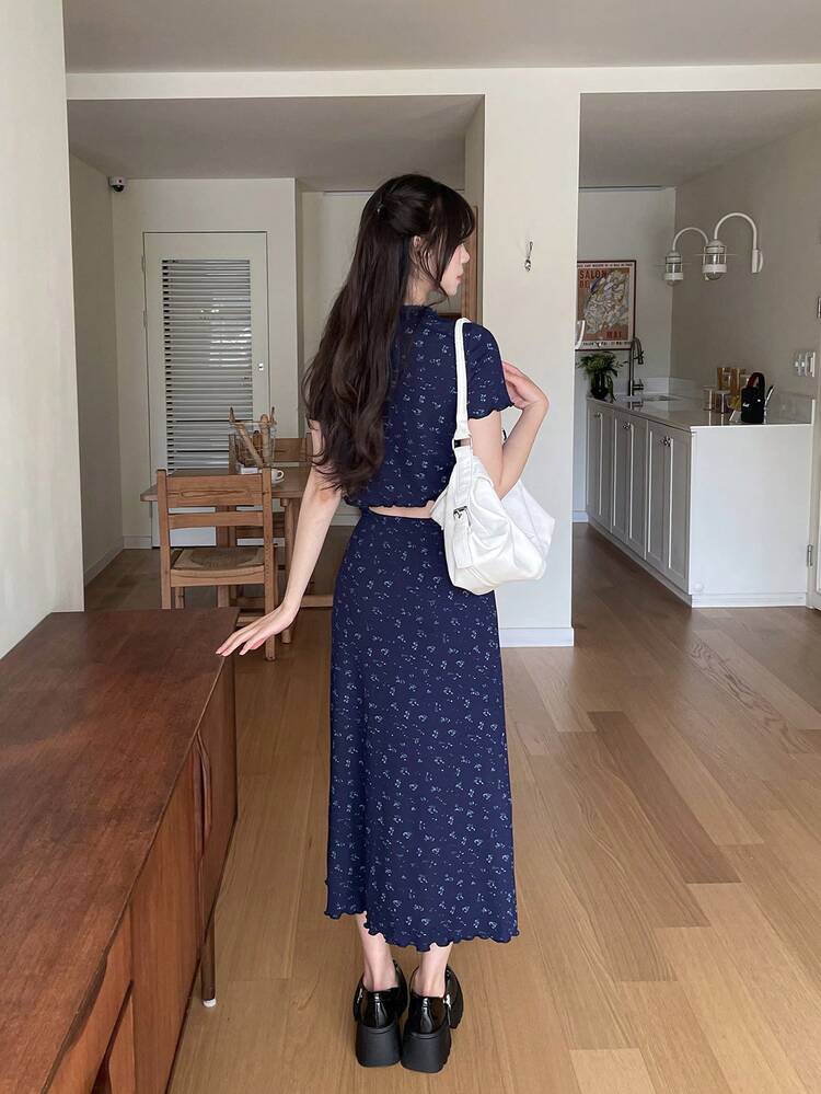 Women's Floral Print Long Sleeve T-Shirt And Casual Skirt 2-Piece Set, Korean Style