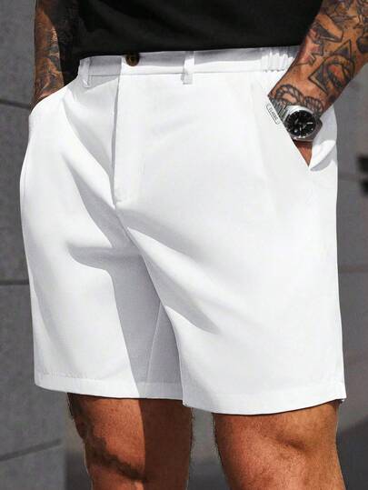 Manfinity CasualCool Quần short công sở màu trắng dành cho nam cỡ lớn.