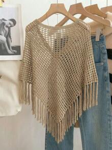 SHEIN Franclia 新款夏季女裝，象牙色鏤空針織罩衫 - V領三角廓形，單鈕扣開襟，流蘇下擺細節，波西米亞魅力與海濱度假風 - 卡其色 - 查看 2
