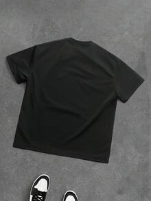 Manfinity EMRG 男士對比色字母印花休閒寬鬆T恤，夏季，度假 - 彩色 - 查看 2