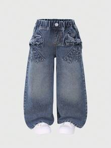 SHEIN Playful Pals Celana Jeans Denim Kasual Anak Perempuan, Serbaguna, Lucu, Motif Pita Jacquard, Saku, Nyaman, Longgar, Lurus, Warna Washed, Cocok untuk Pemakaian Sehari-hari - Light Wash - View 5