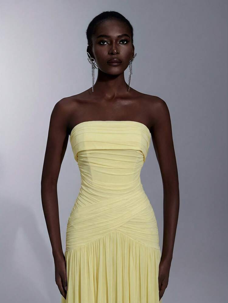 yellow beach wedding bridesmaid dresses Elitara Elegant Strapless Maxi Dress Guest Slim Fit Ruched Waist Mermaid Hem Knitted Fabric High Elasticit,L MINI TEXTURED T-SHIRT DRESS SEASON:4 Delicate spaghetti straps highlight Color:Light Blue(Pre-Sale 7days)